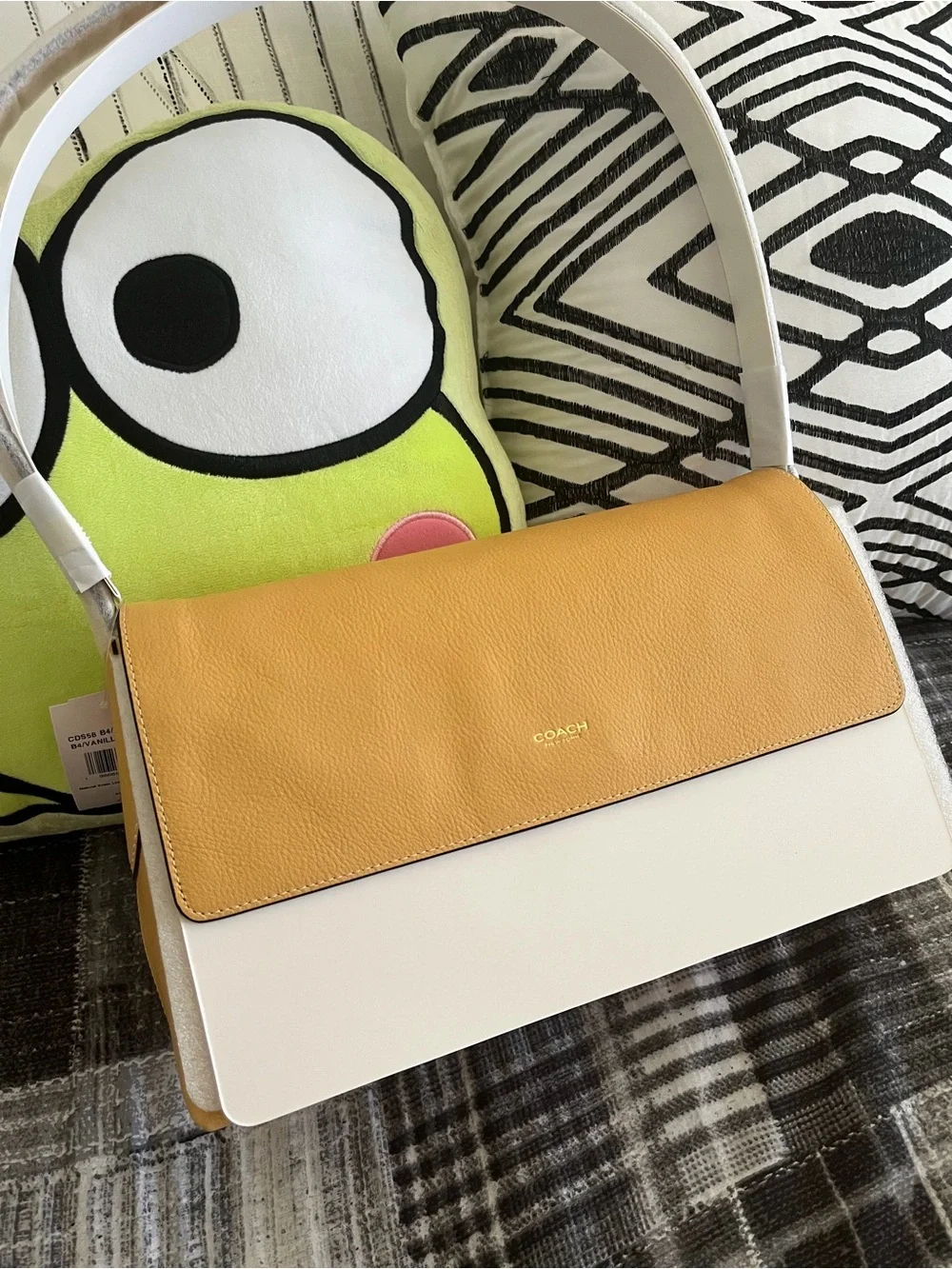 COACH chelsea vanilla 30